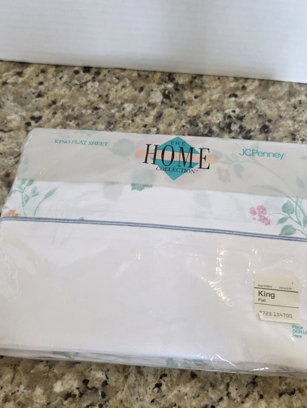 JCPenney Vintage Home Collection King Size Flat Sheet White Floral Christina NEW